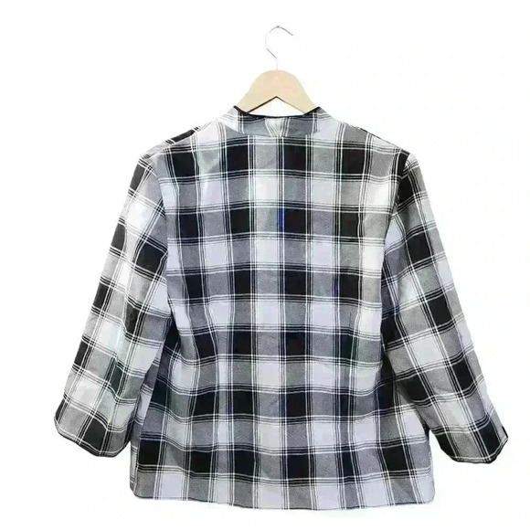 Tradition Black and White Plaid Blazer, Size 12 - Picture 5 of 7